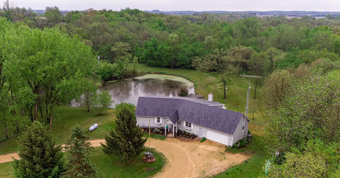 Pine Island, Minn. farm house for sale,